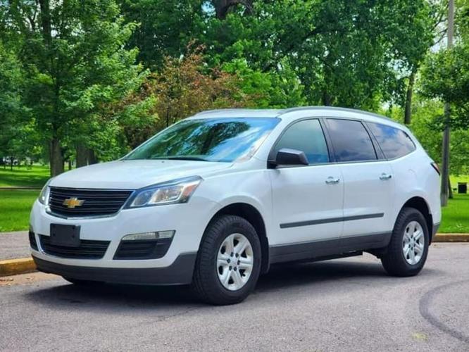 2016 chevrolet traverse ls front-wheel drive in saint louis, missouri