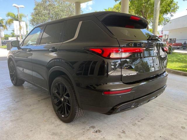 2023 mitsubishi outlander se black edition