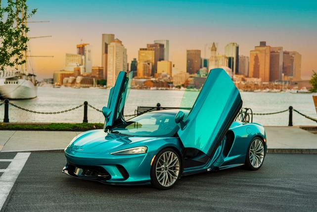 2021 mclaren gt base
