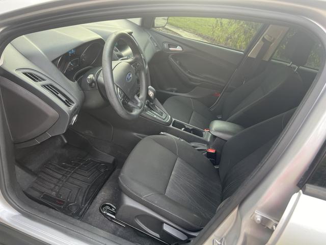 2018 ford focus se