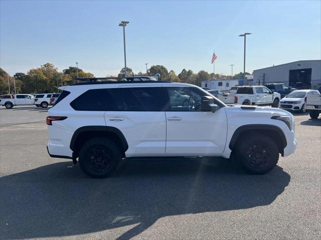 2023 toyota sequoia base