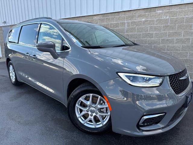 2022 chrysler pacifica touring-l
