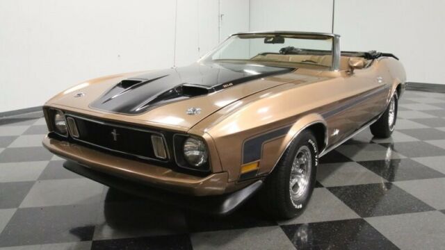 classic vintage chrome fomoco stang convertible 351 cleveland v8 auto transmissi