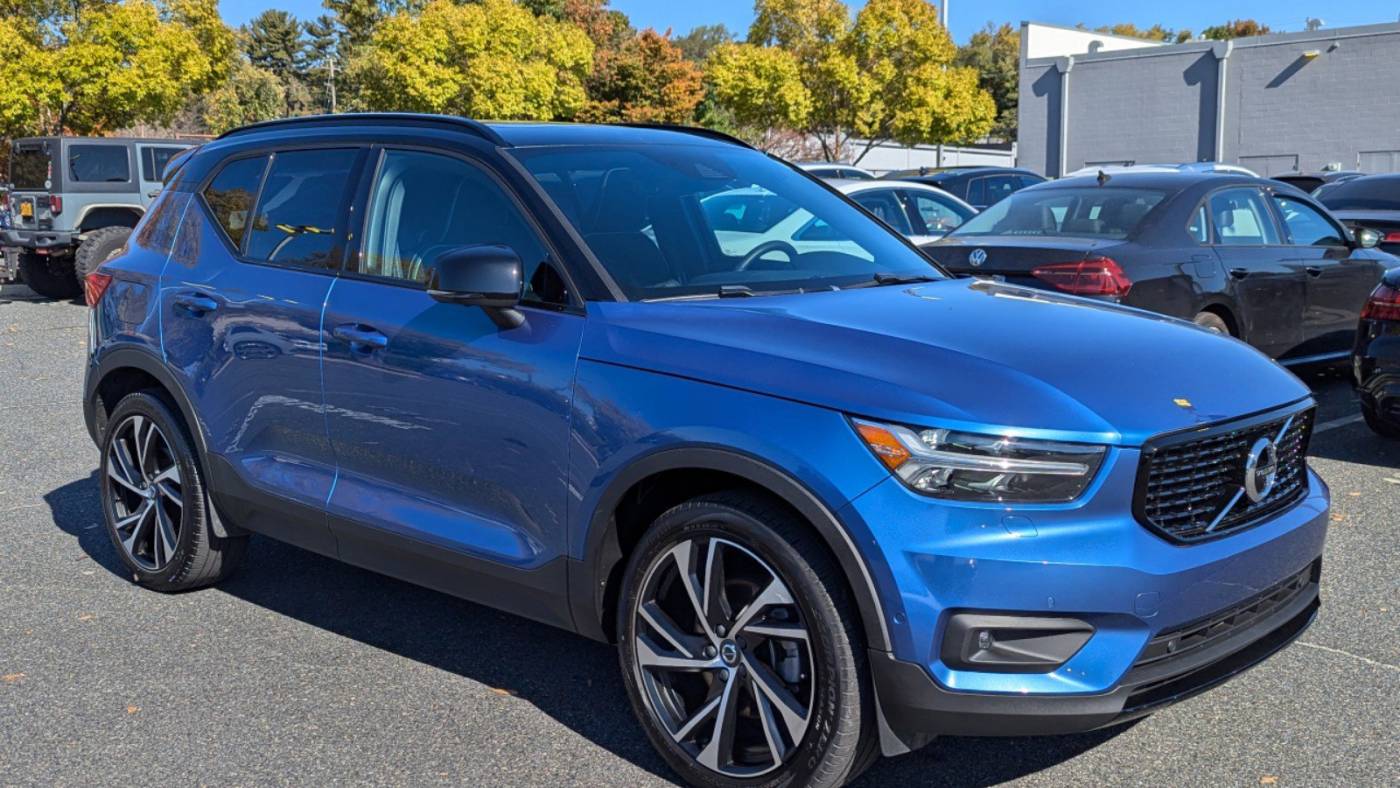 2021 volvo xc40 t5 r-design