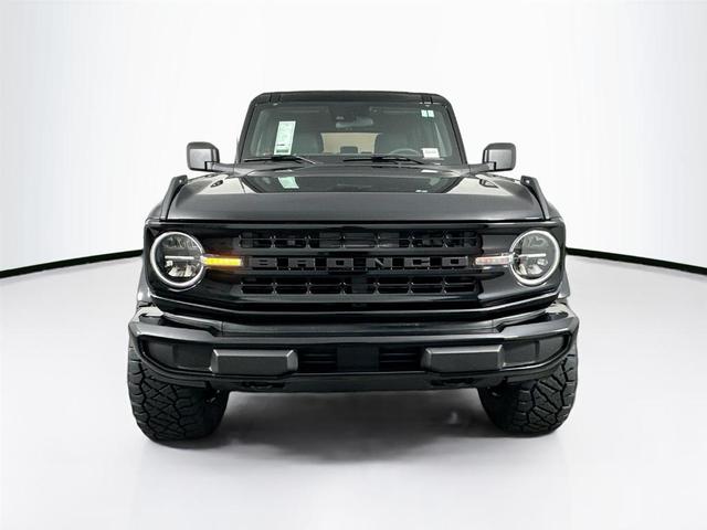 2022 ford bronco base