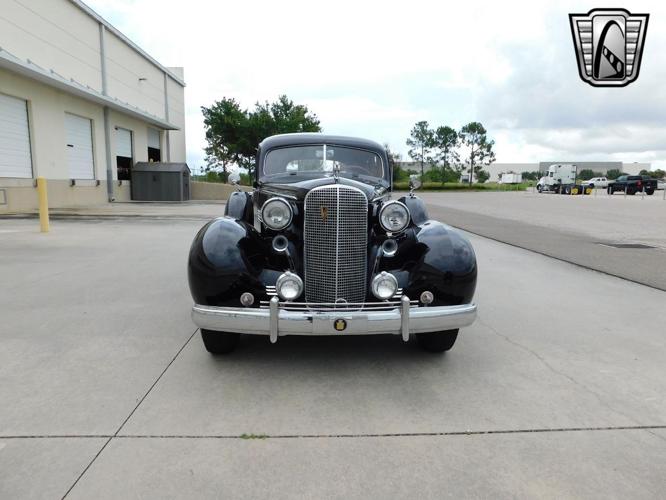 1937 cadillac fleetwood in o'fallon, illinois