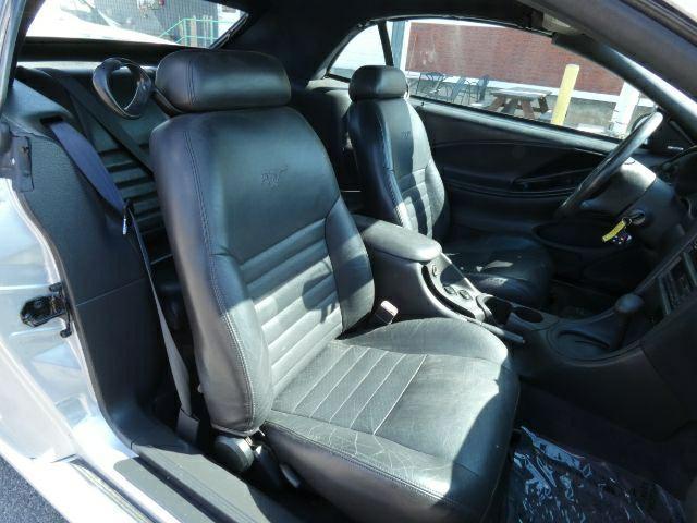 2000 ford mustang gt