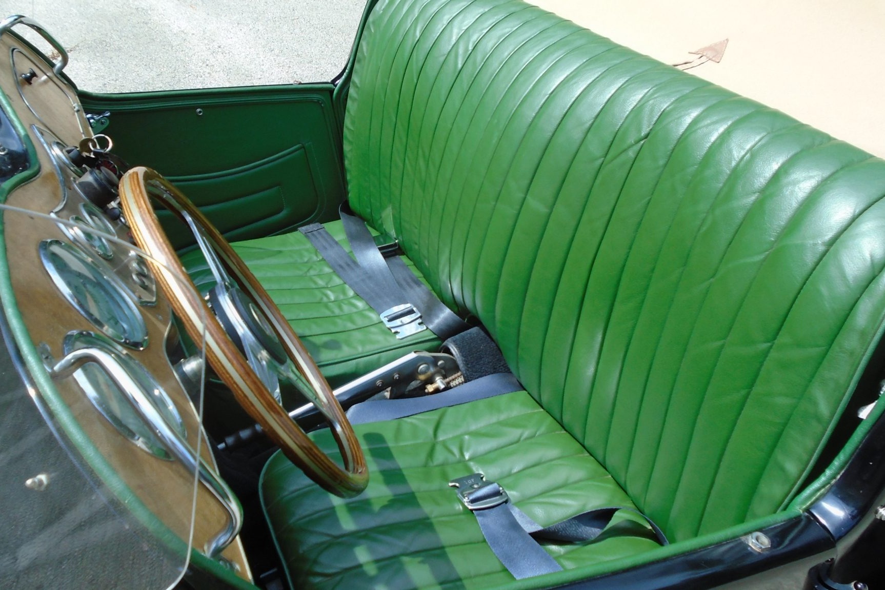 1952 mg td