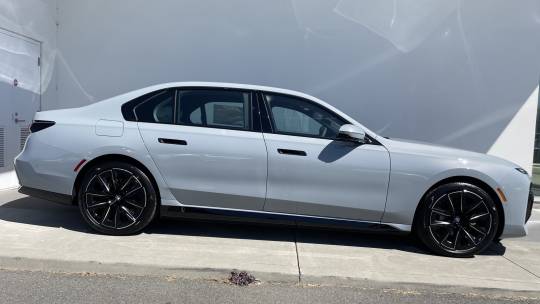 2024 BMW i7