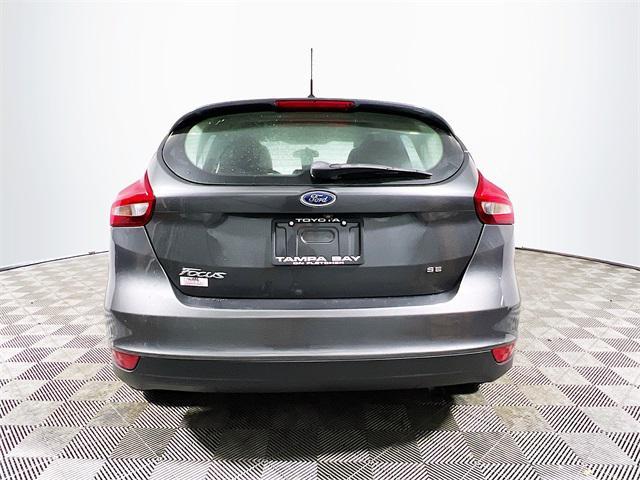 2017 ford focus se