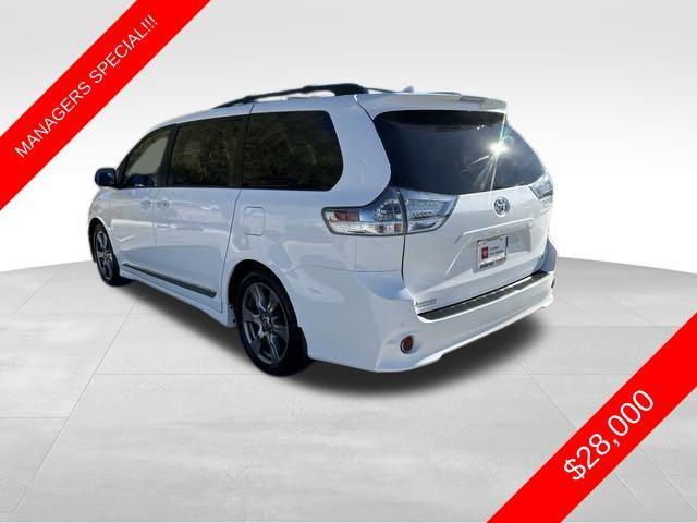 2019 toyota sienna l