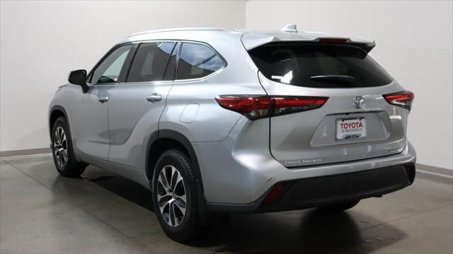 2021 toyota highlander xle