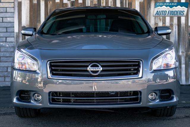2012 nissan maxima sv