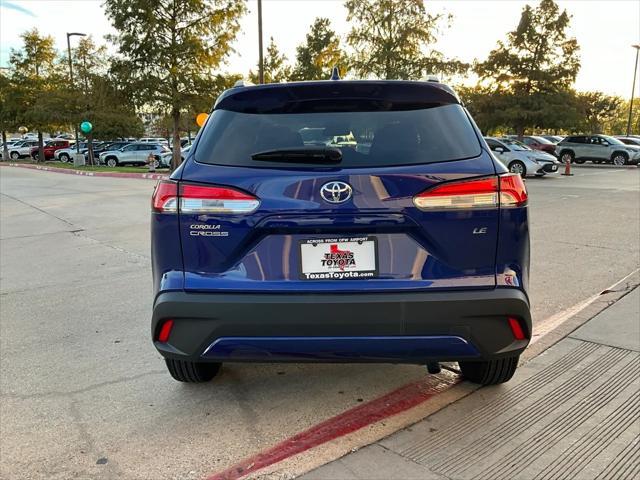 2024 toyota corolla cross le
