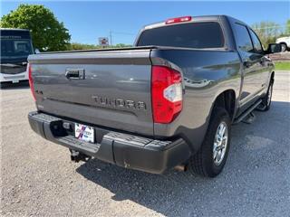2017 Toyota Tundra sr5