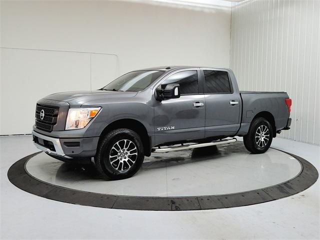2021 nissan titan sv