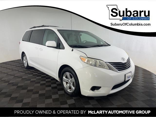 2014 toyota sienna le