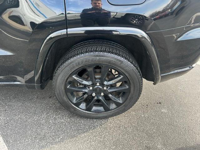 2021 jeep grand cherokee laredo x