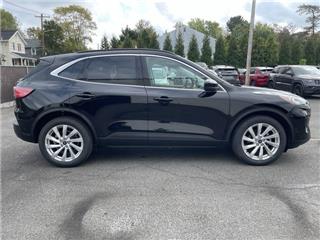 2021 Ford Escape titanium