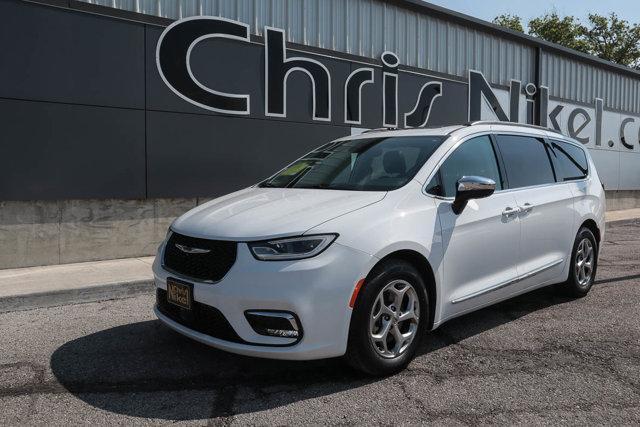 2023 chrysler pacifica limited