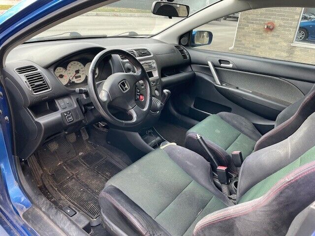 2003 honda civic sir ep3 - 190,000 km / 118,000 miles - stock - some new parts