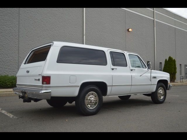 1987 gmc suburban r2500 automatic 4-door suv