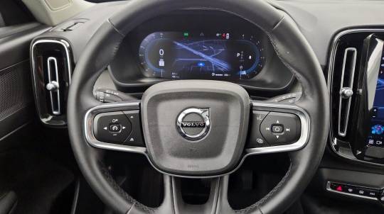 2024 Volvo XC40