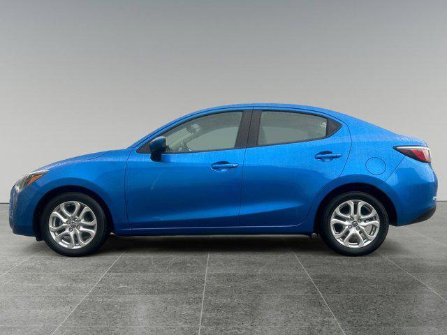 2018 toyota yaris ia base