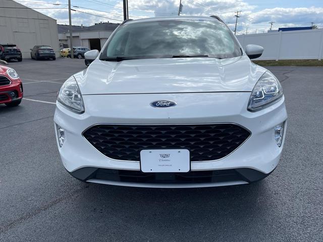 2021 ford escape titanium