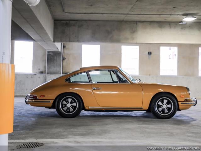great entry-level driver - gorgeous bahama yellow painting