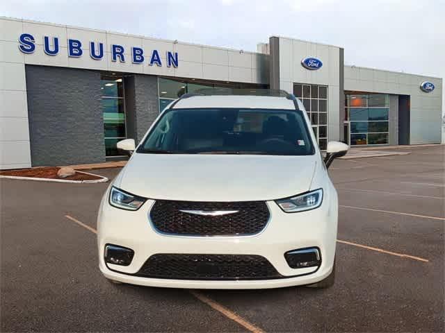 2023 chrysler pacifica touring-l