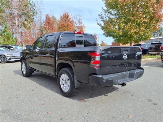 2022 nissan frontier sv