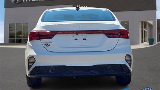 2022 kia forte lxs
