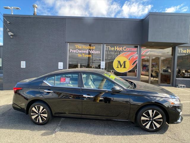 2021 nissan altima 2.5 sv