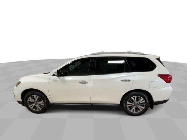 2020 nissan pathfinder sv