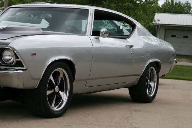 1969 chevelle 396/435 tripower 4 speed ps pb ac rotisserie restored jaw dropping
