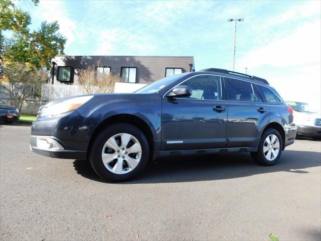 2010 subaru outback 3.6 r limited