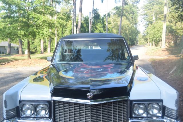 1970 cadillac fleetwood hearse ambulance voodoo ratrod halloween miller meteor