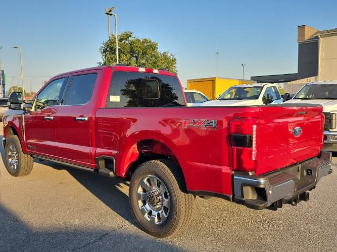 new 2024 ford super duty f-250 srw lariat 4wd crew cab 6.75 box