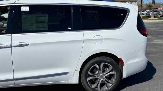 2024 Chrysler Pacifica