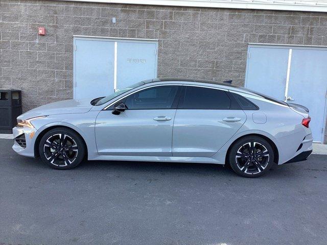 2022 kia k5 gt-line