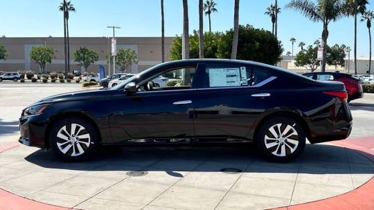 2025 Nissan Altima