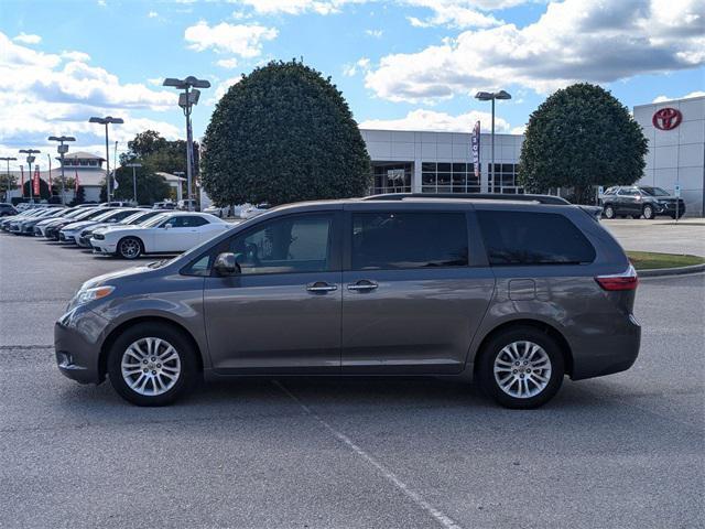 2016 toyota sienna xle