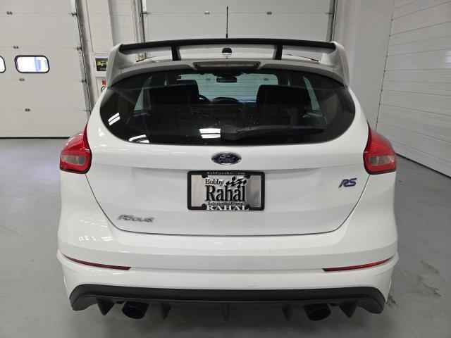 2017 ford focus rs base