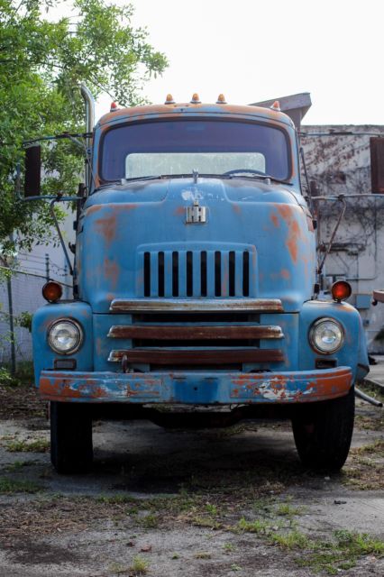 1954 international harvester cab over - running logging truck - piece of history