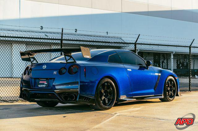 2014 nissan gt-r black edition