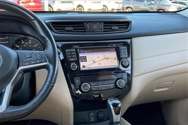2017 nissan rogue sv
