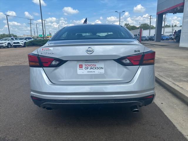 2021 nissan altima sr fwd