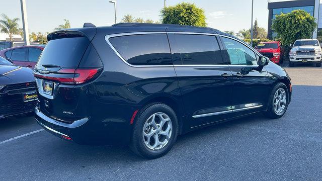2022 chrysler pacifica limited