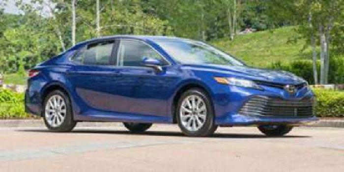 used 2018 toyota camry sedan in west allis, wi